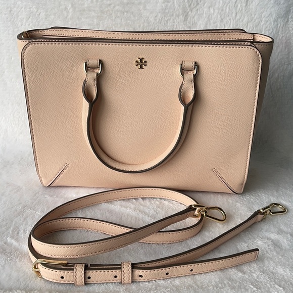 Tory Burch Handbags - Tory Burch Robinson Zip Tote Pale Apricot 228